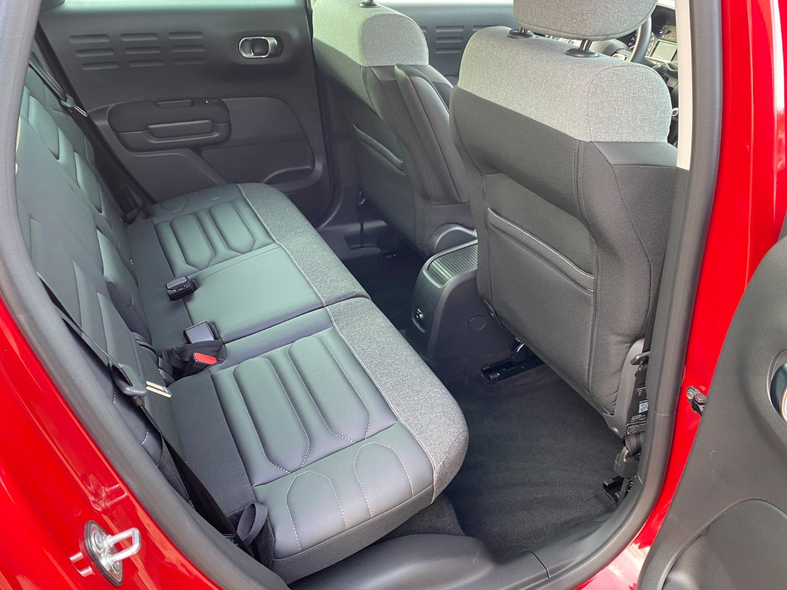Rød Citroën C3 Aircross fra 2024