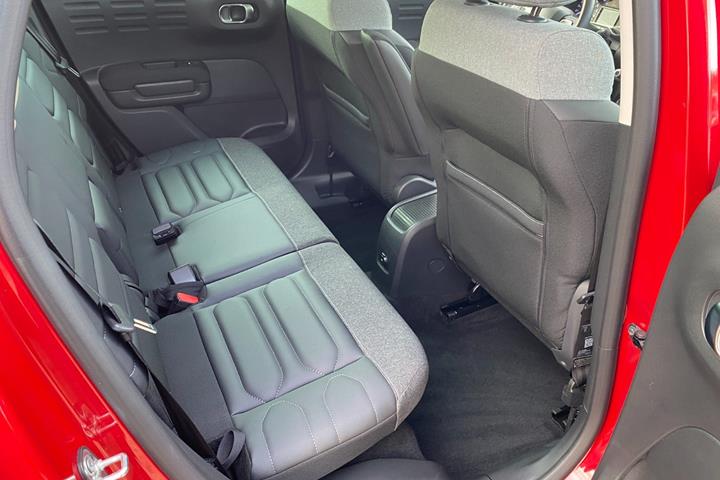 Rød Citroën C3 Aircross fra 2024