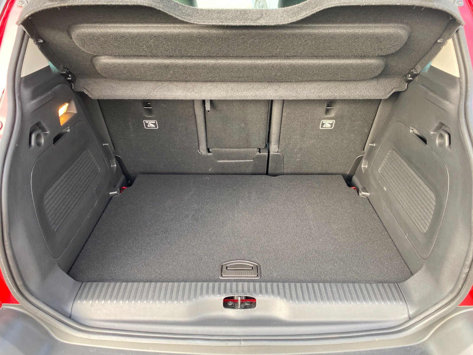 Rød Citroën C3 Aircross fra 2024