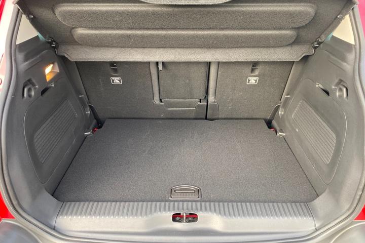 Rød Citroën C3 Aircross fra 2024