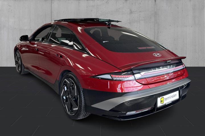 Rød Hyundai Ioniq 6 fra 2026