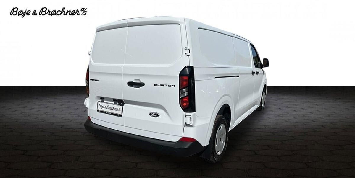 Hvid Ford Transit Custom 320 L2 fra 2026