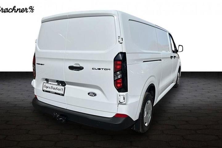 Hvid Ford Transit Custom 320 L2 fra 2026