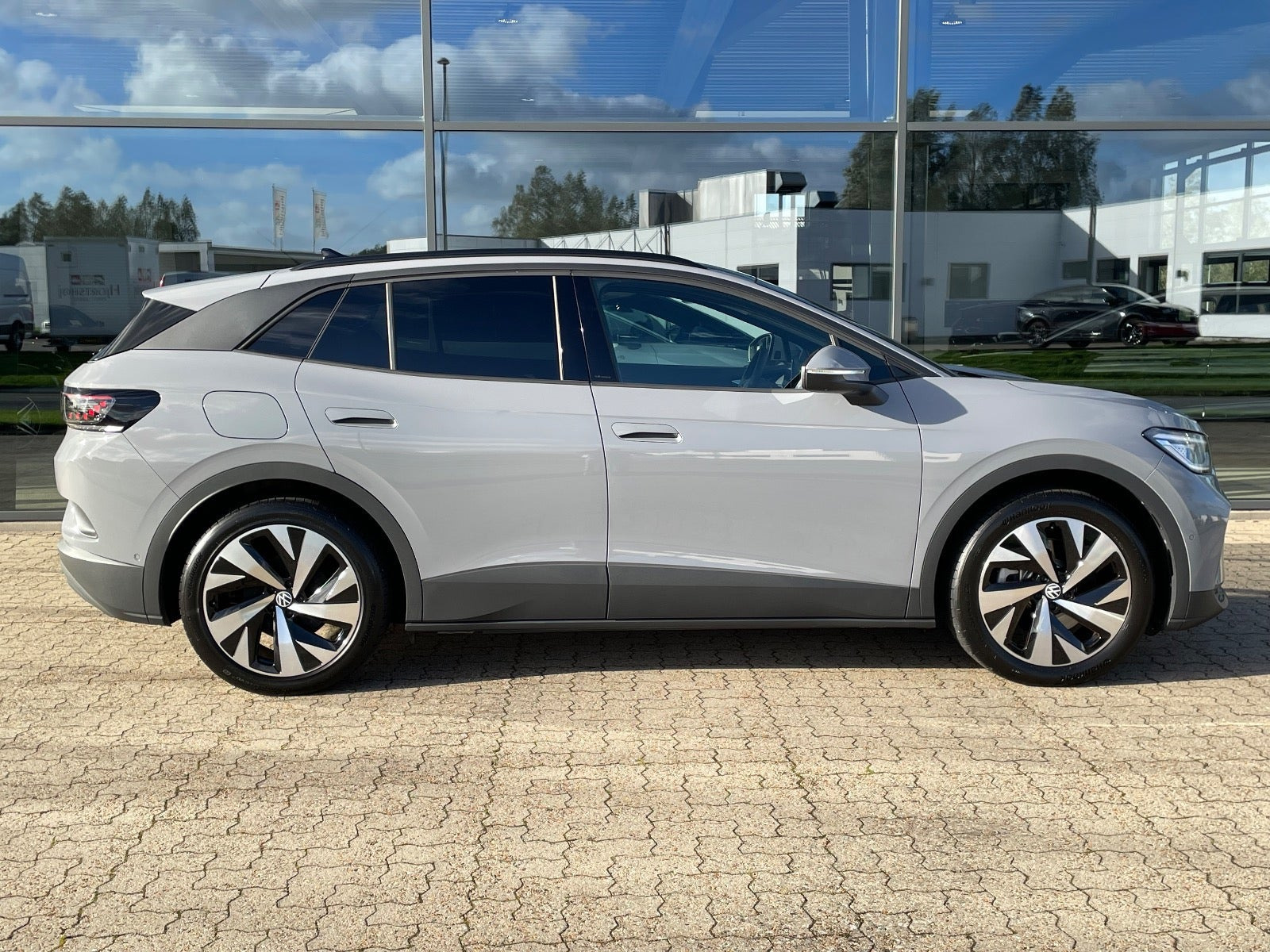 Grå VW ID.4 fra 2025