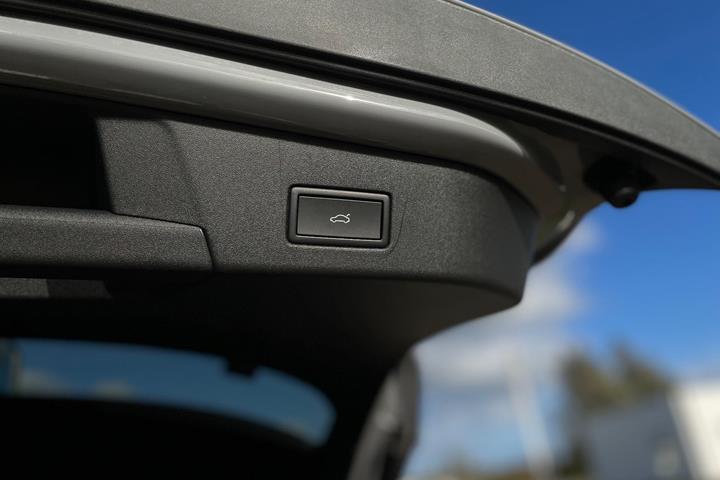 Grå VW ID.4 fra 2025