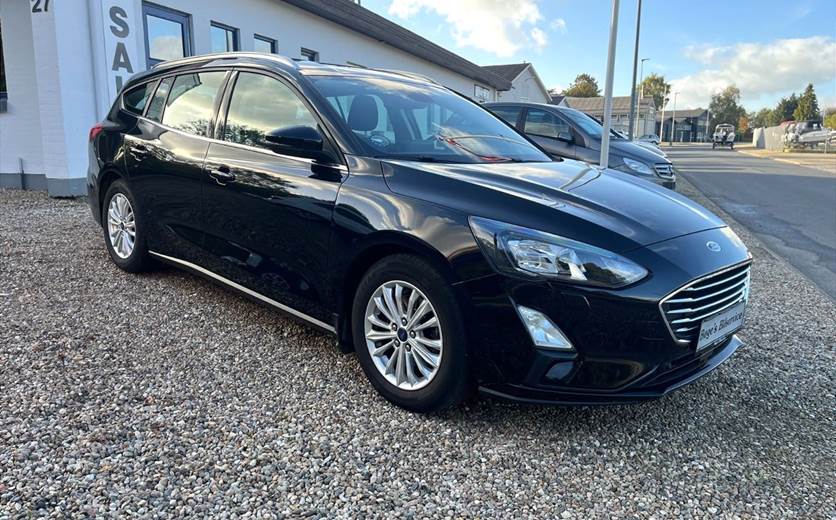 Ford Focus 1,0 EcoBoost mHEV Titanium stc.