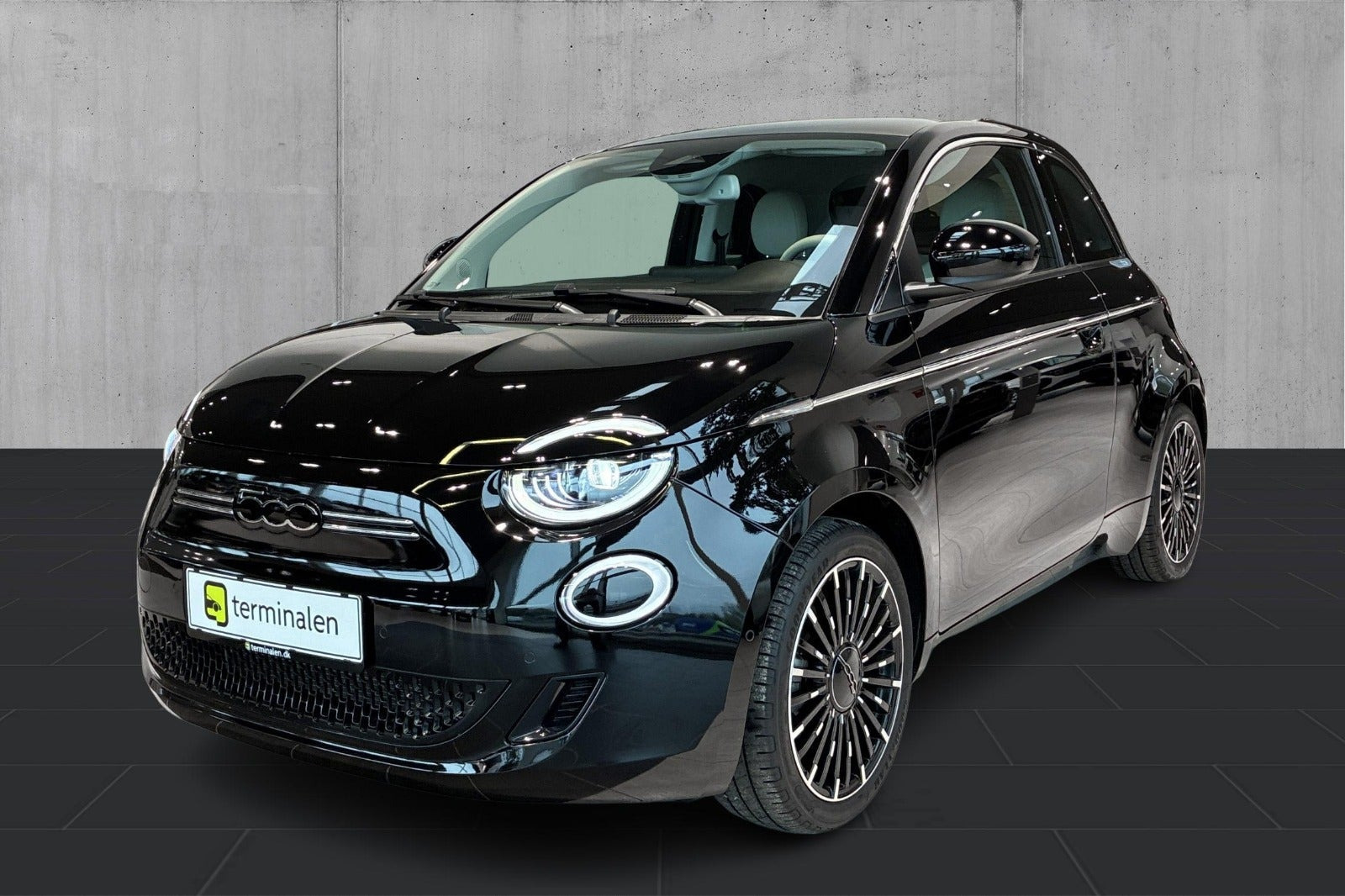 Fiat 500e 42 la Prima by Bocelli