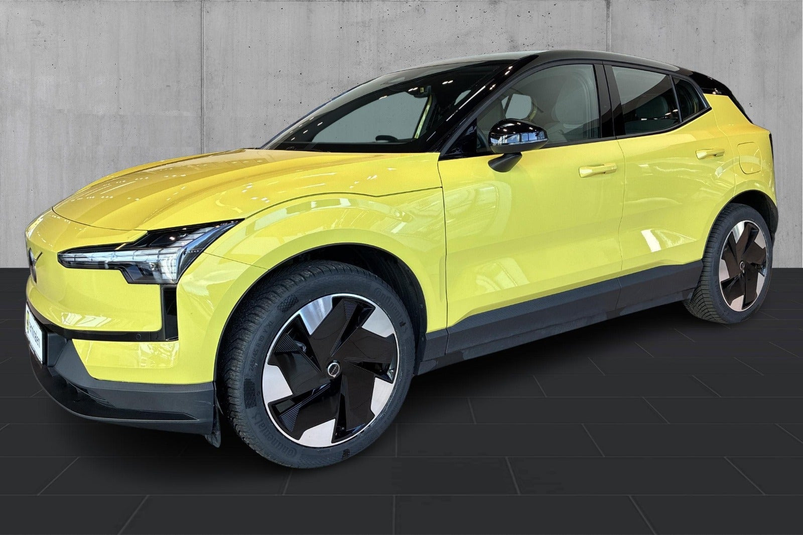 Gul Volvo EX30 fra 2024