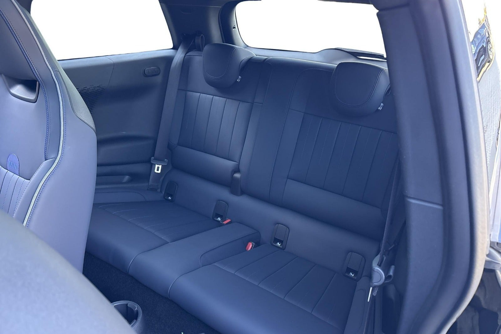 Sort Mini Cooper SE fra 2025