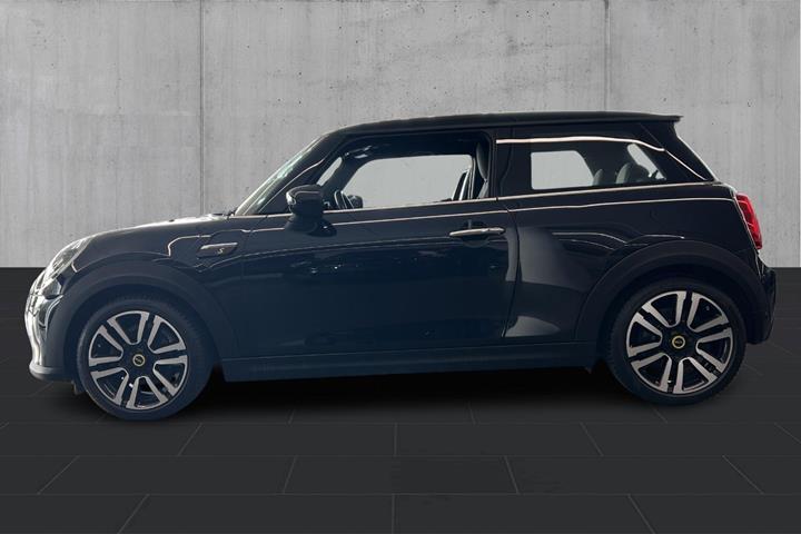 Sort Mini Cooper SE fra 2022