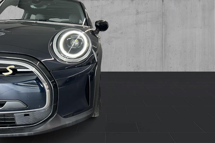 Sort Mini Cooper SE fra 2022