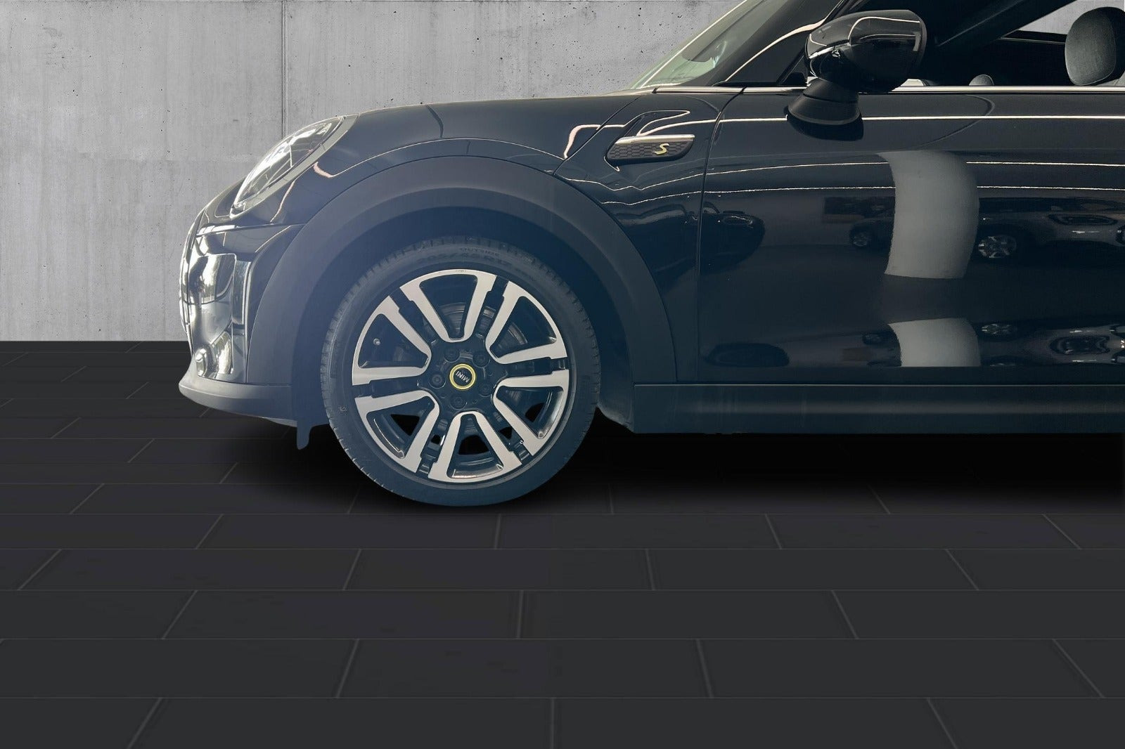 Sort Mini Cooper SE fra 2022