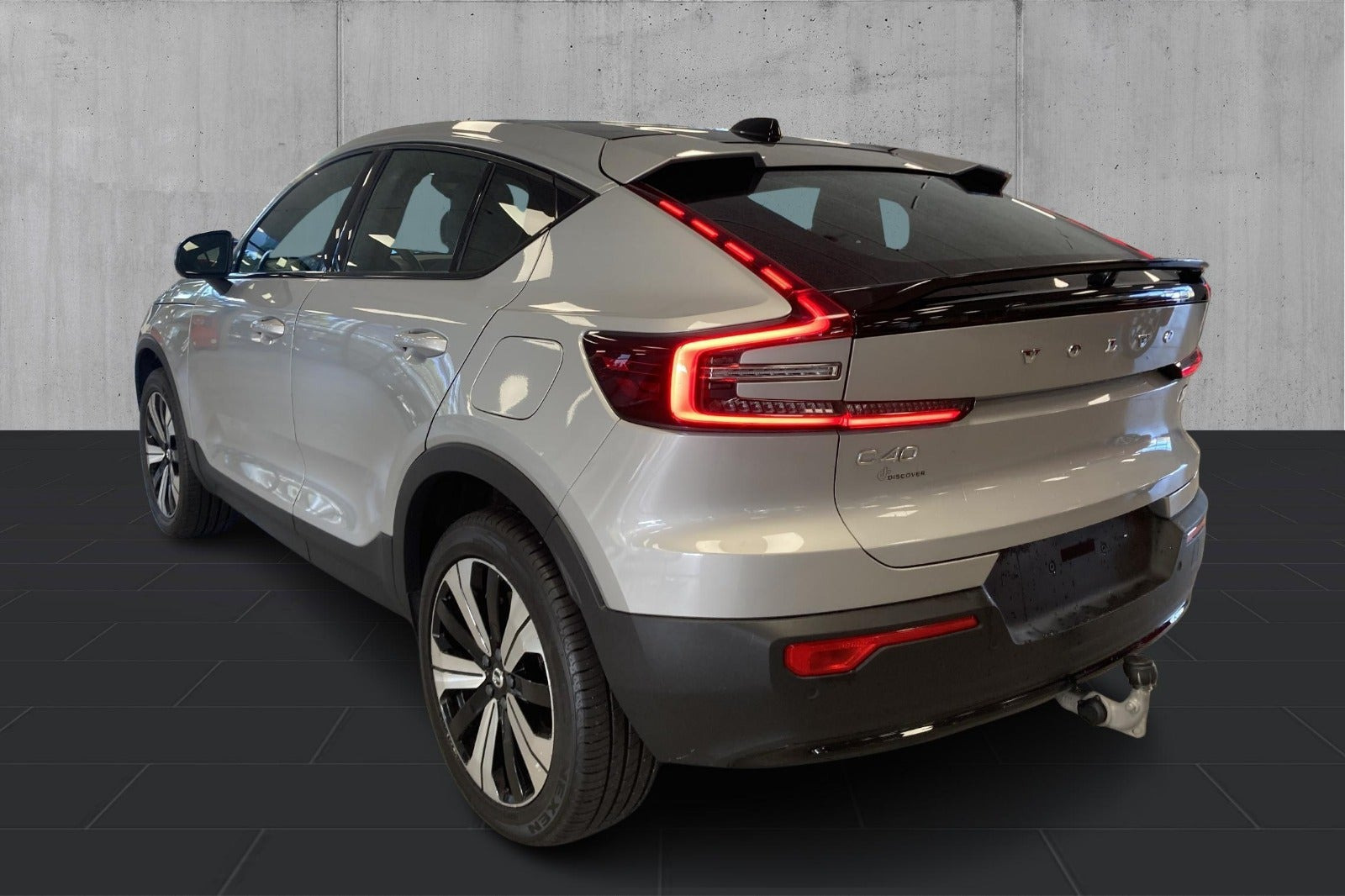 Sølv Volvo C40 fra 2023