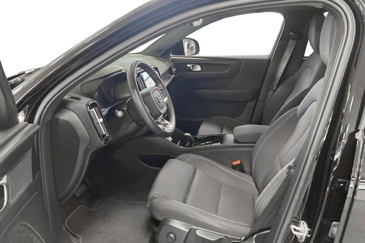 Sort Volvo XC40 fra 2023