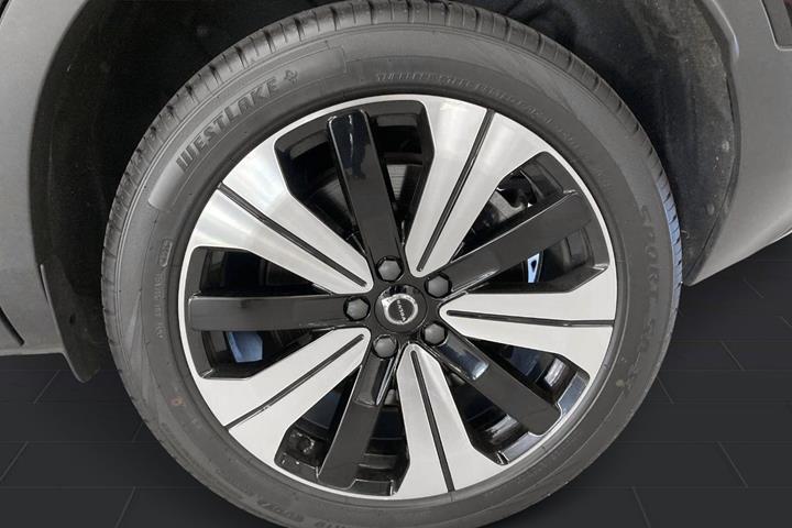 Sort Volvo XC40 fra 2023