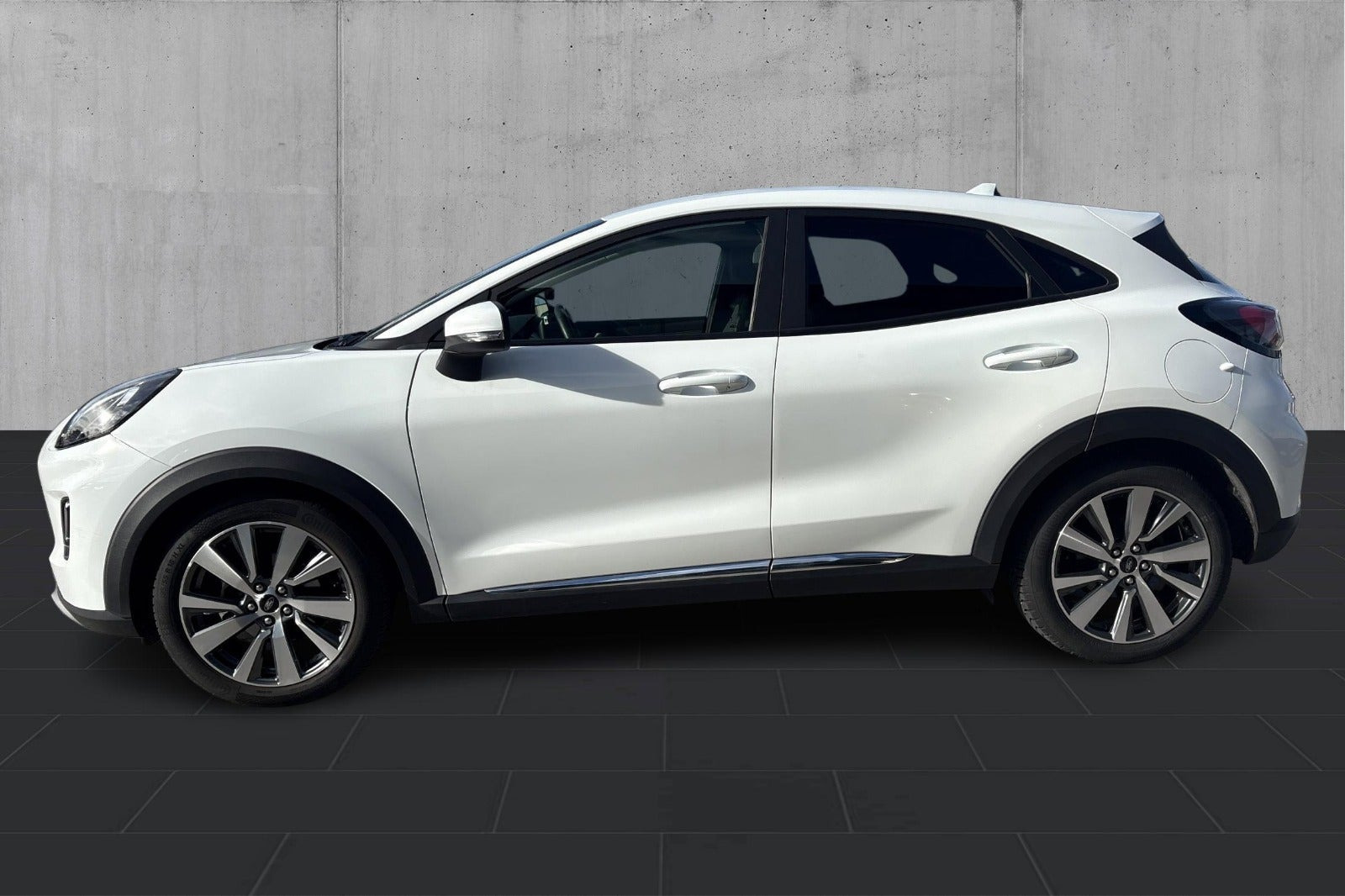 Hvid Ford Puma fra 2020