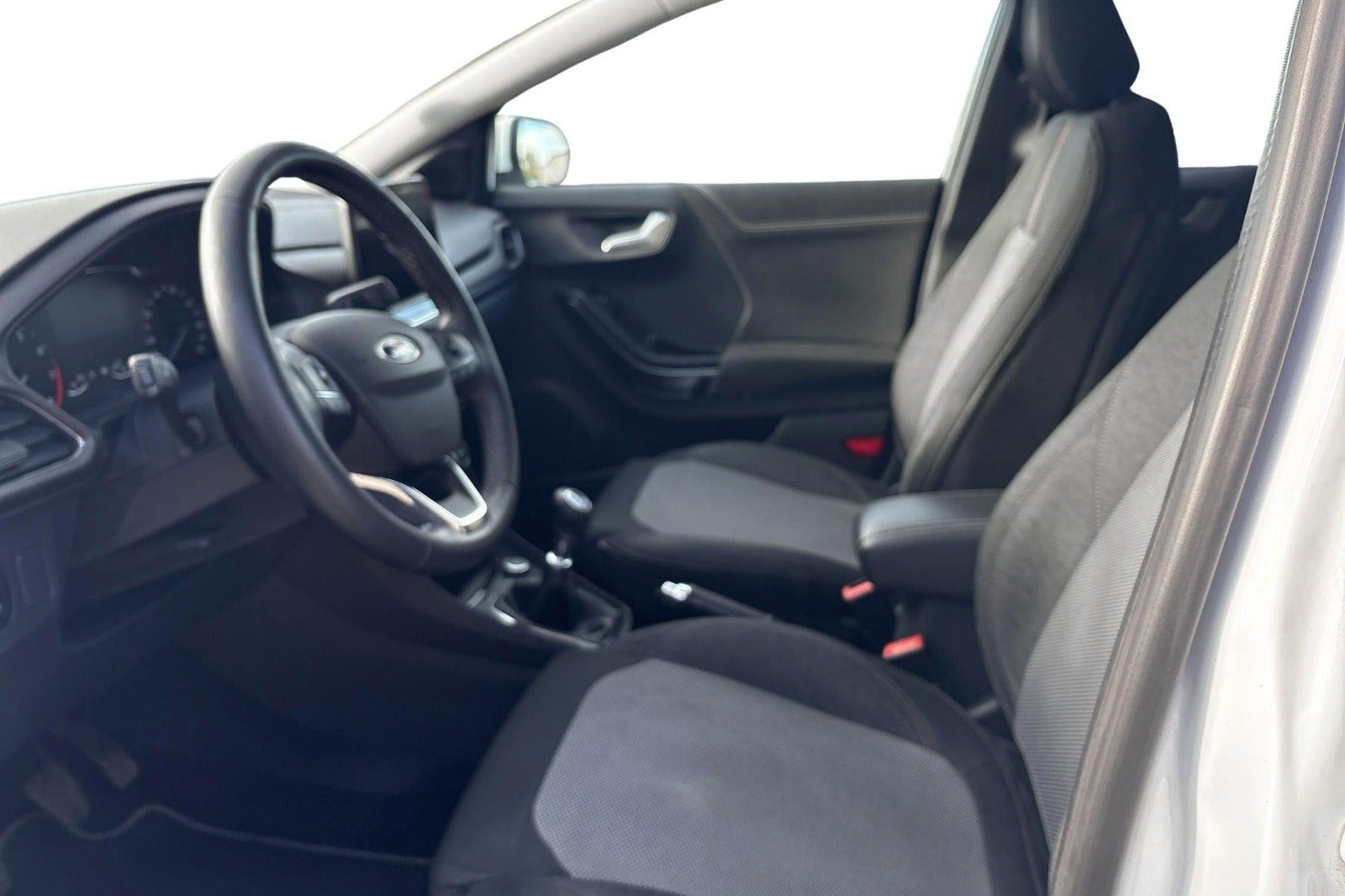 Hvid Ford Puma fra 2020