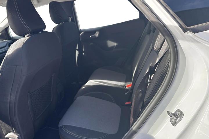 Hvid Ford Puma fra 2020