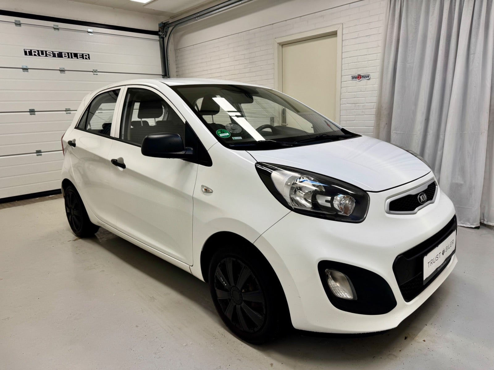 Hvid Kia Picanto fra 2014