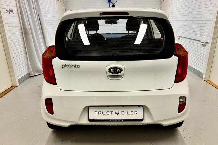 Hvid Kia Picanto fra 2014