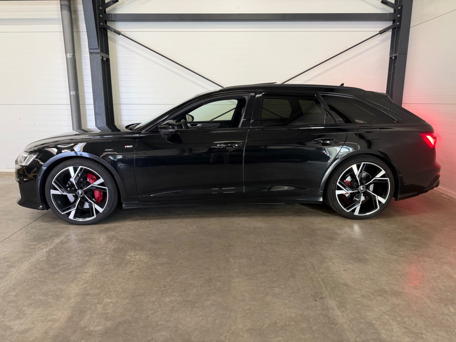 Sort Audi A6 fra 2021