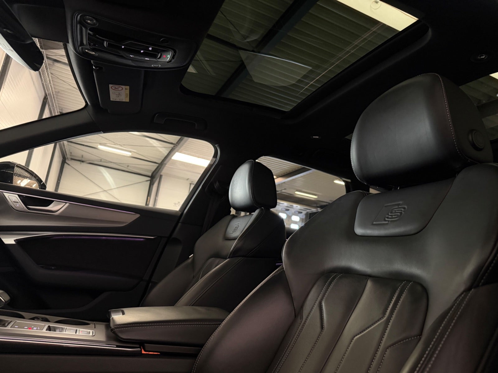 Sort Audi A6 fra 2021