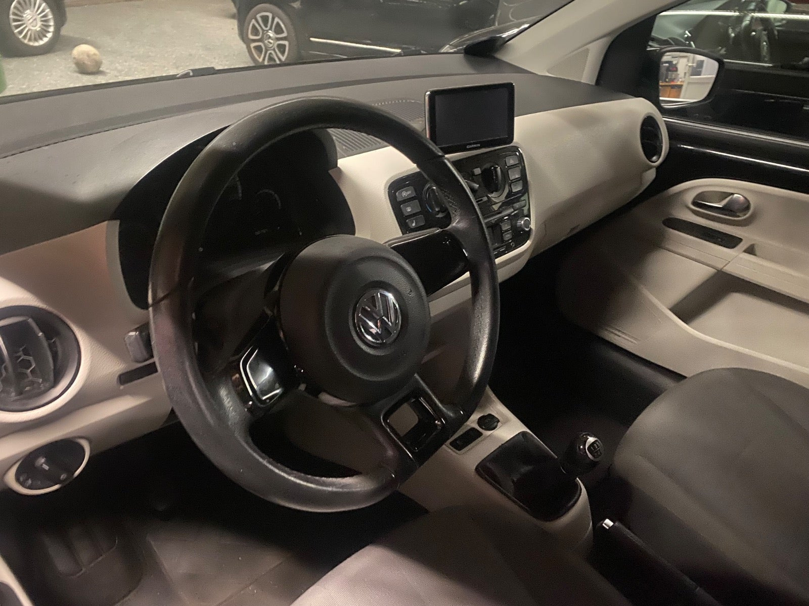 Sort VW UP! fra 2014