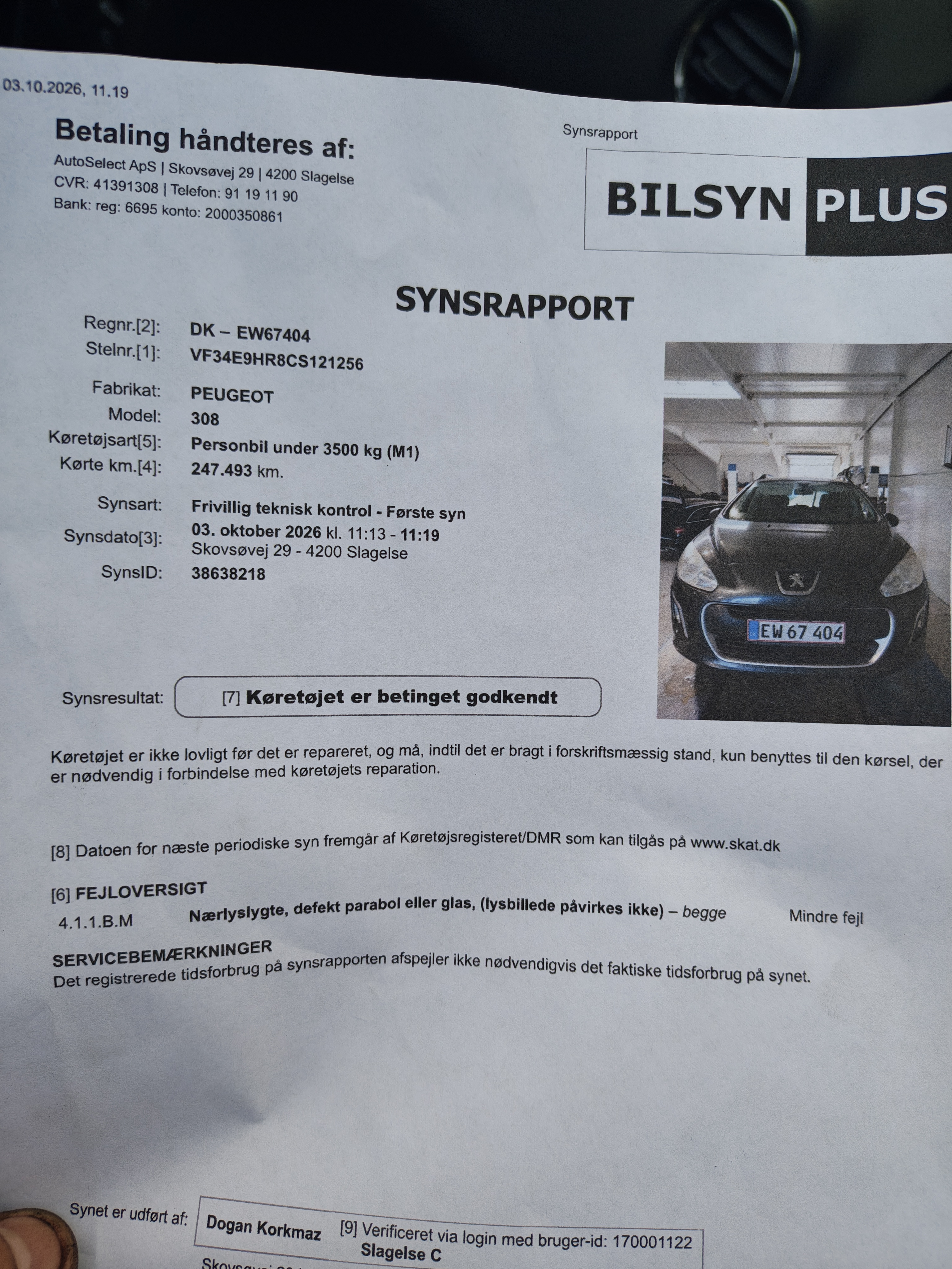 Grå Peugeot 308 fra 2012