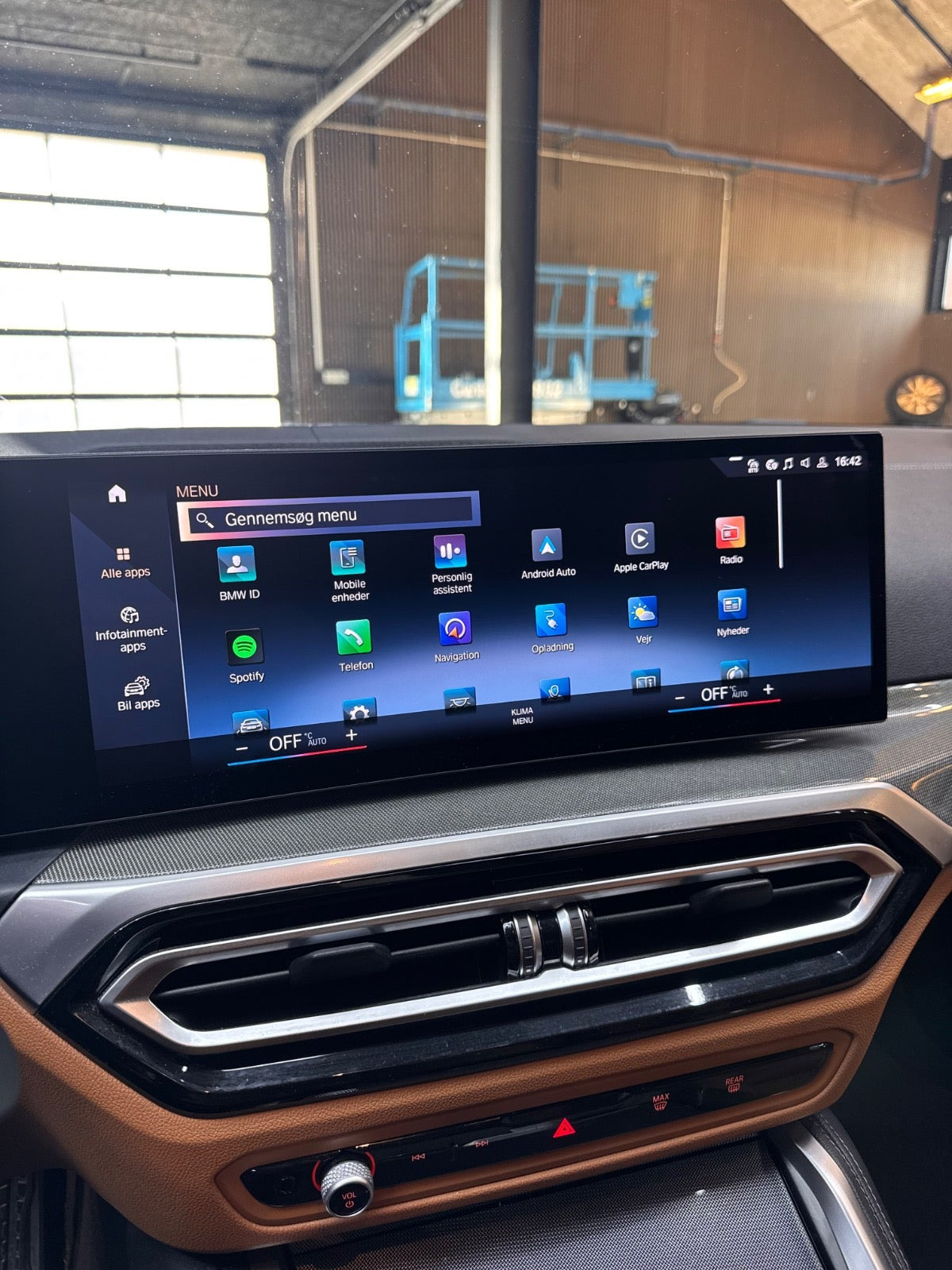 Grå BMW i4 fra 2022