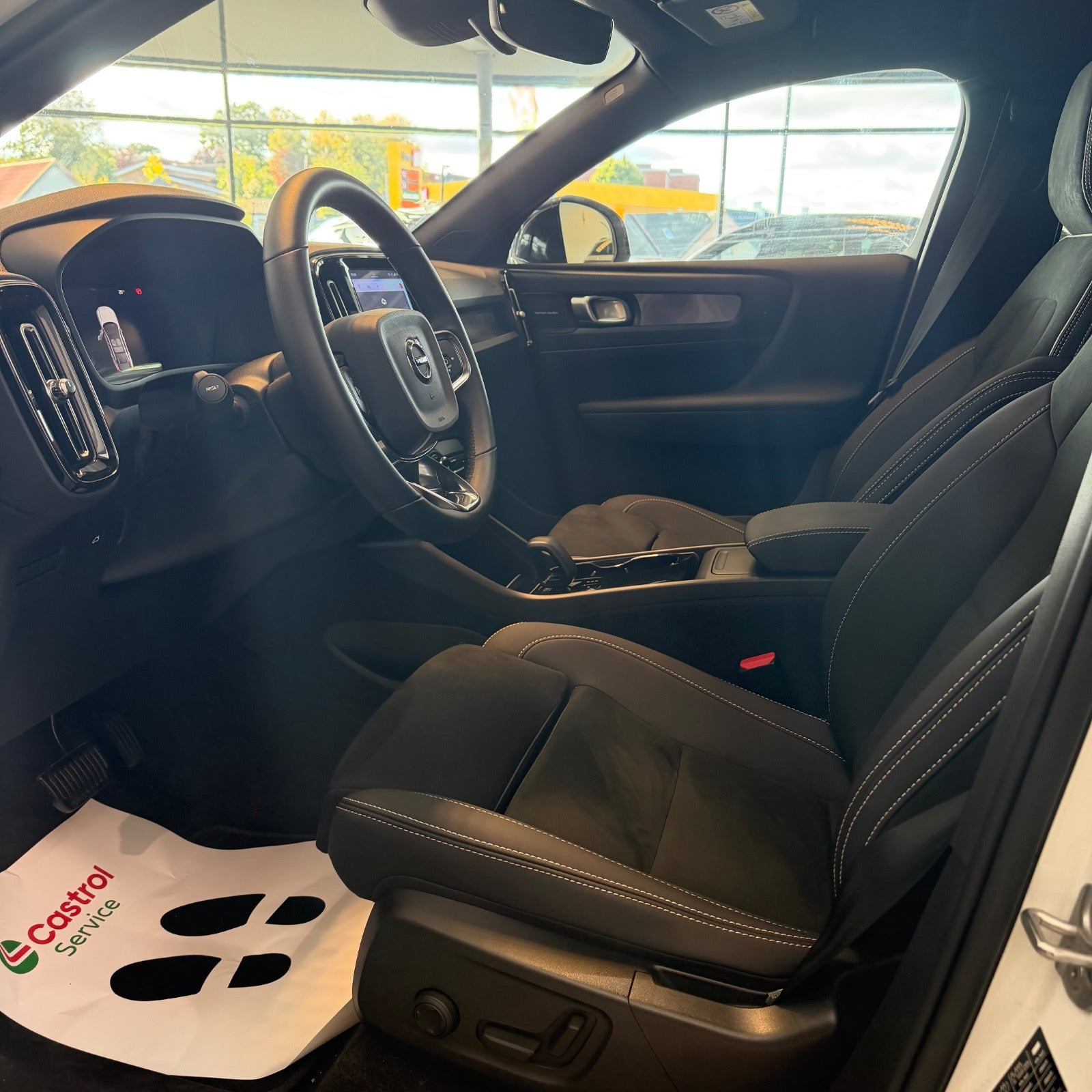 Hvid Volvo C40 fra 2022