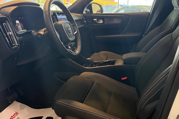 Hvid Volvo C40 fra 2022