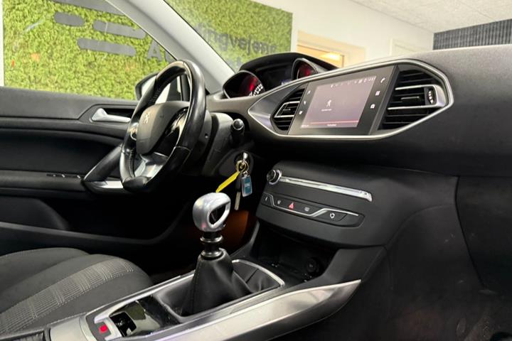 undefined Peugeot 308 fra 2019