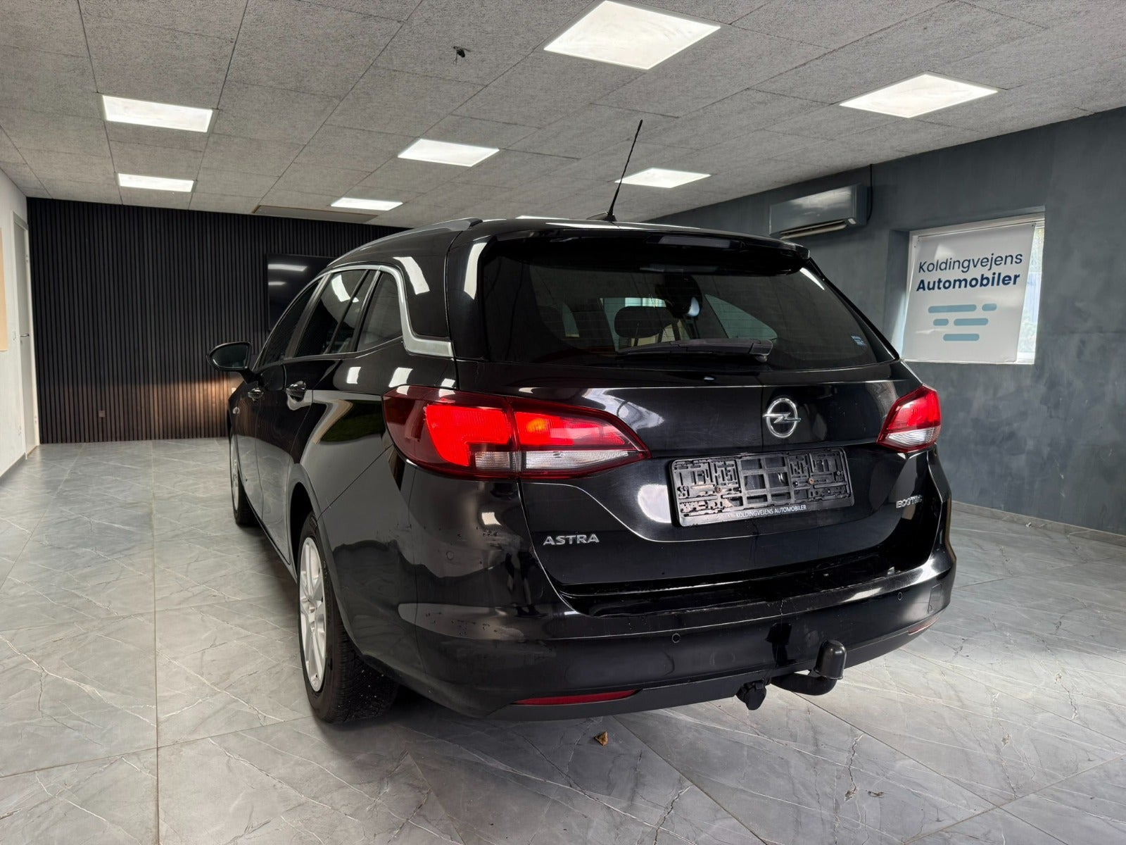 undefined Opel Astra fra 2018