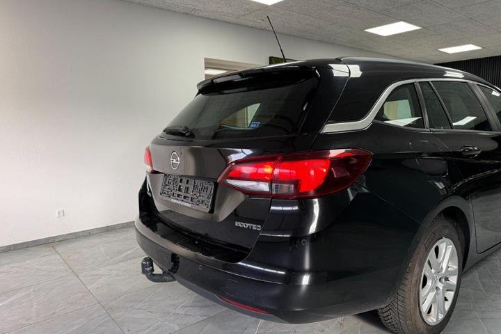 undefined Opel Astra fra 2018