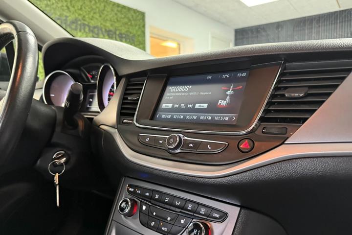 undefined Opel Astra fra 2018
