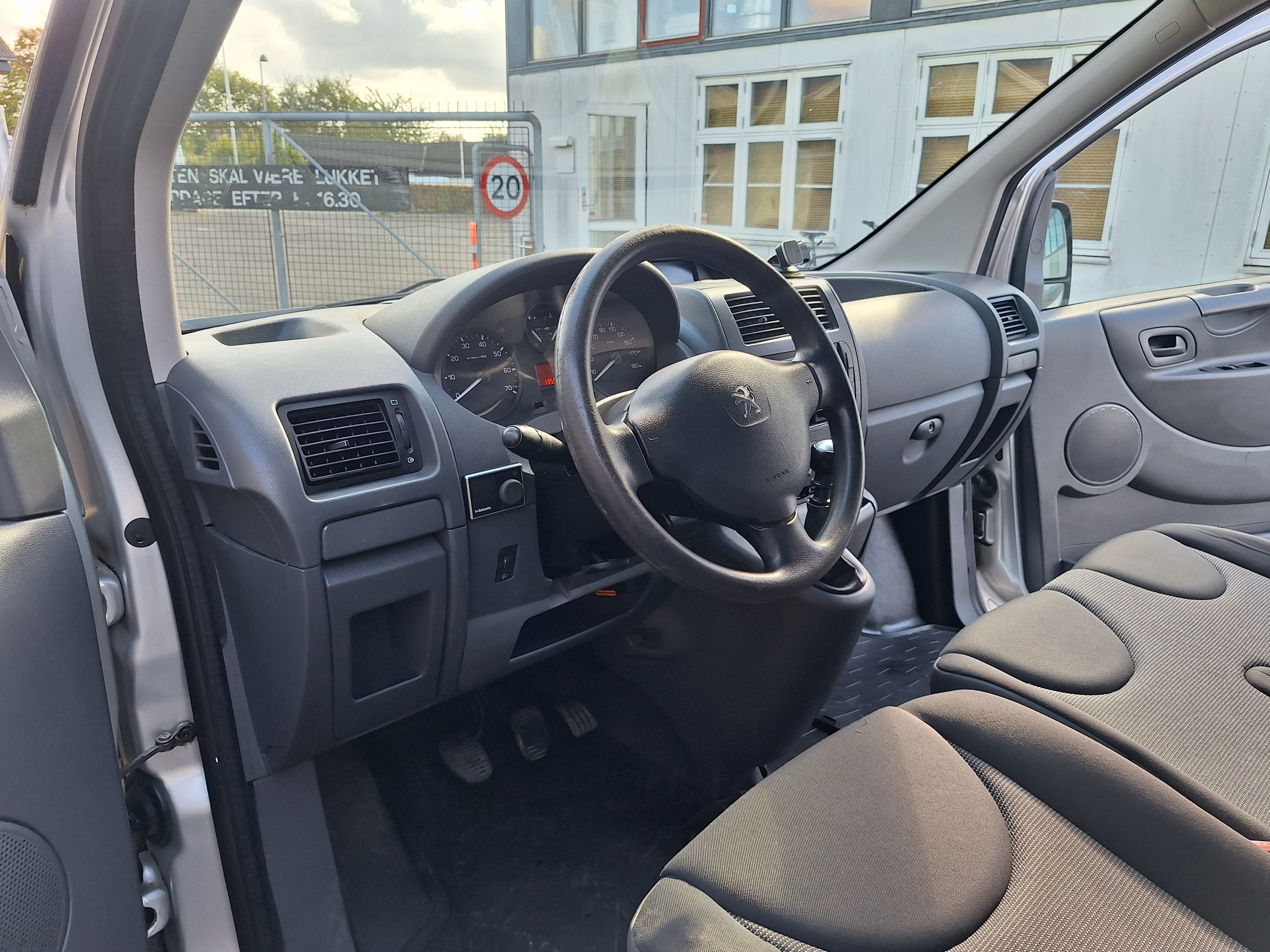 undefined Peugeot Expert fra 2015