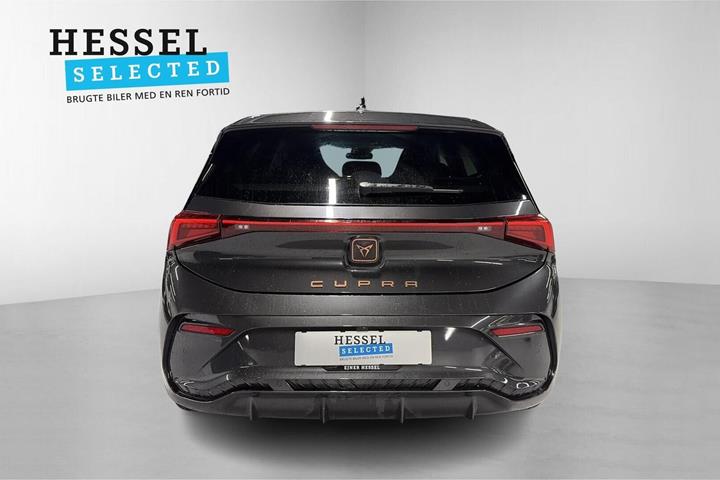 Grå Cupra Born fra 2024