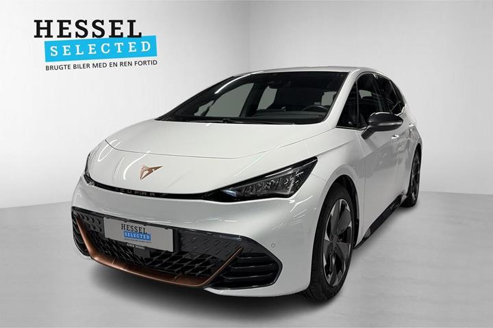 Hvid Cupra Born fra 2024 set udefra