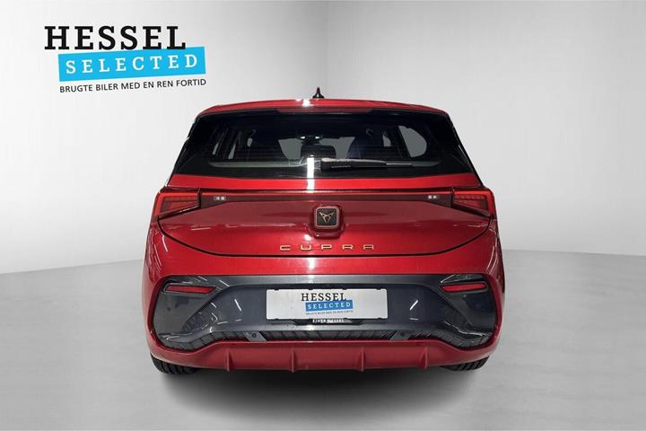 Rød Cupra Born fra 2023