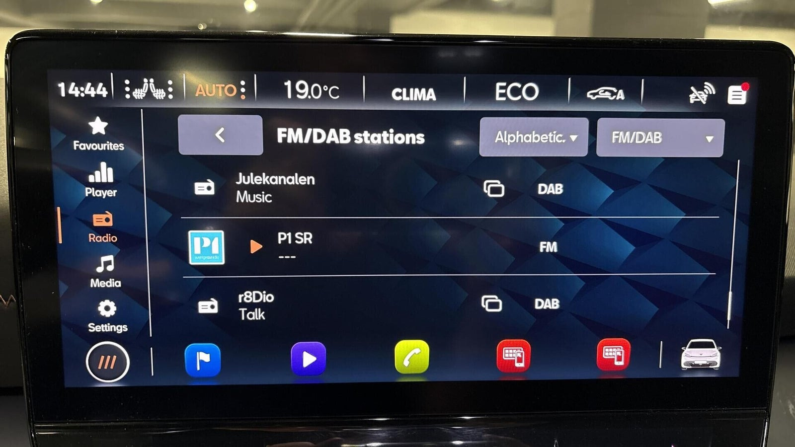 Rød Cupra Born fra 2023