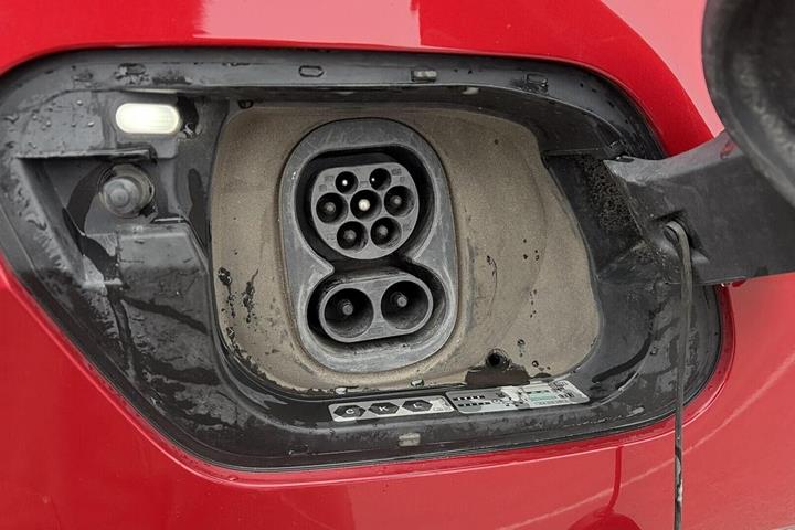 Rød Cupra Born fra 2023