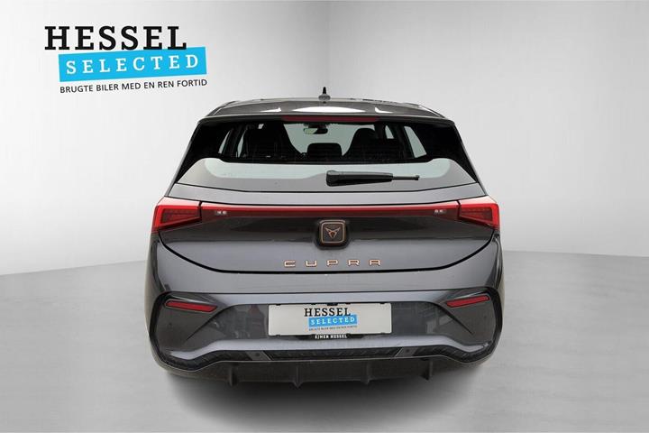 Grå Cupra Born fra 2023