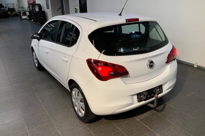 Hvid Opel Corsa fra 2015