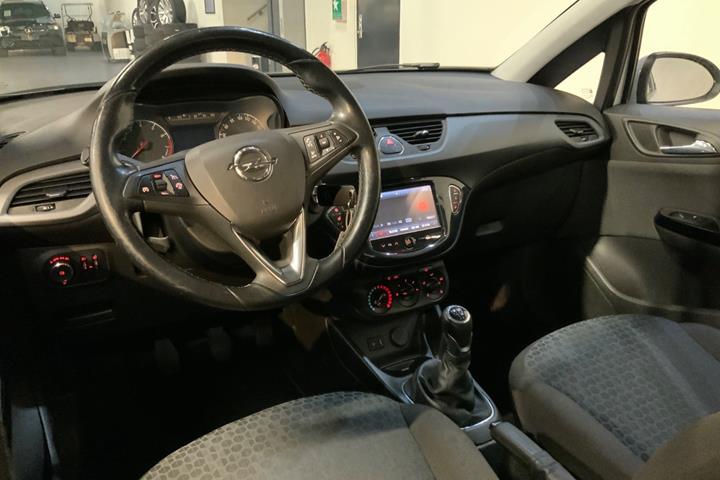 Hvid Opel Corsa fra 2015