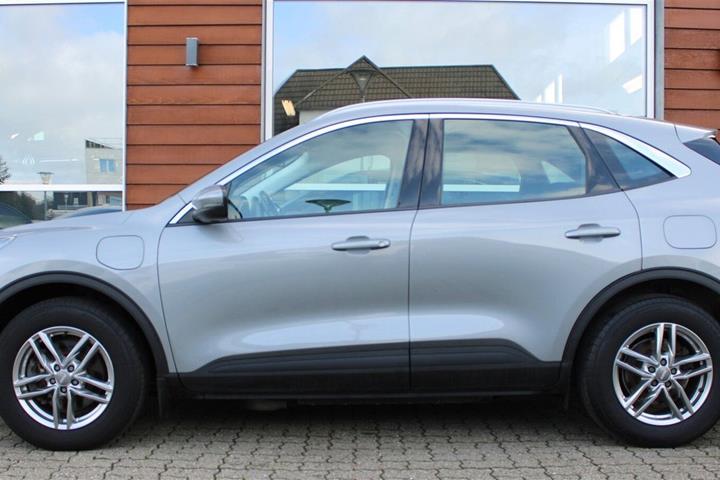 Sølv Ford Kuga fra 2021
