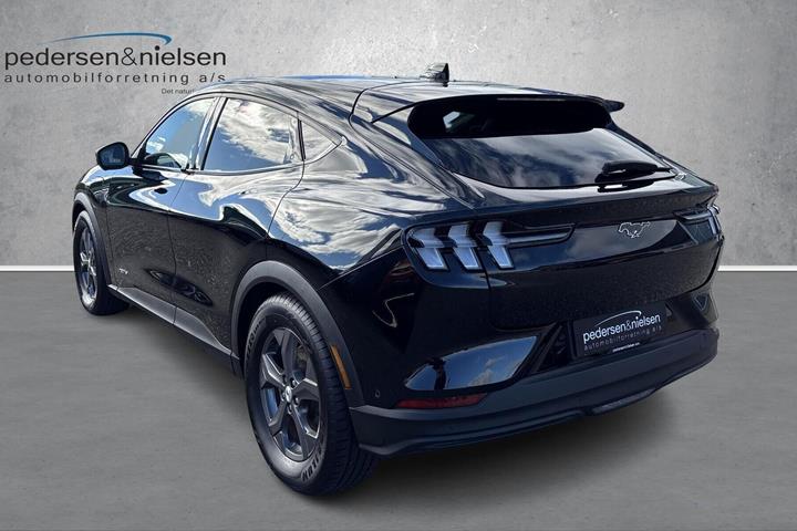 Sort Ford Mustang Mach-E fra 2023
