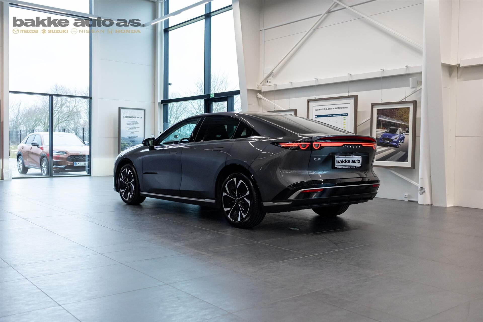 Grå Mazda 6e fra 2026