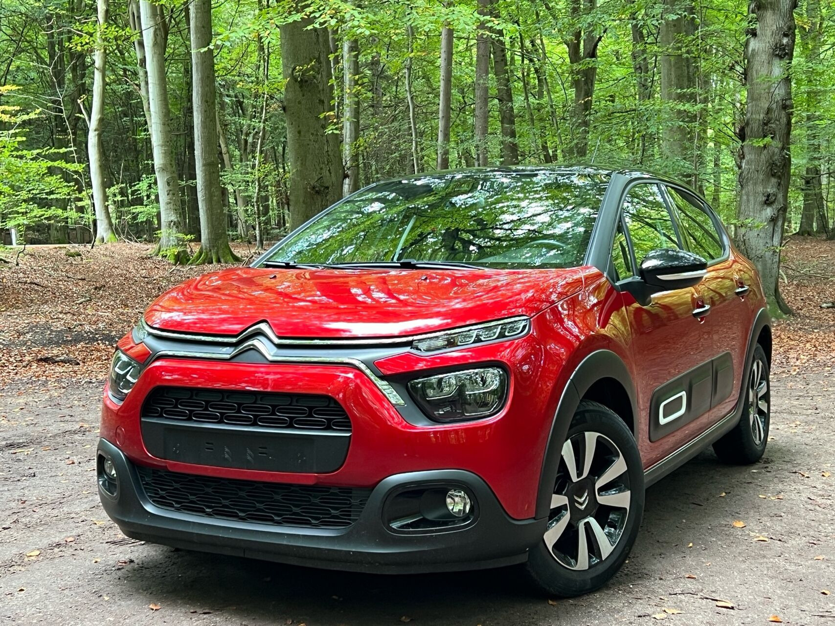 Rød Citroën C3 fra 2023