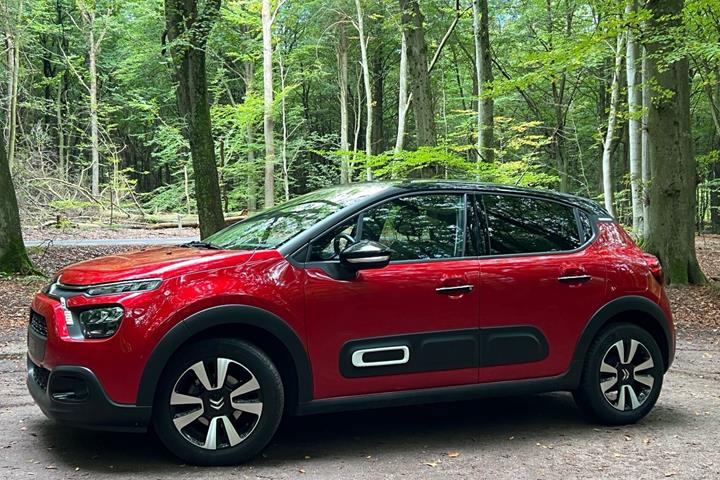 Rød Citroën C3 fra 2023