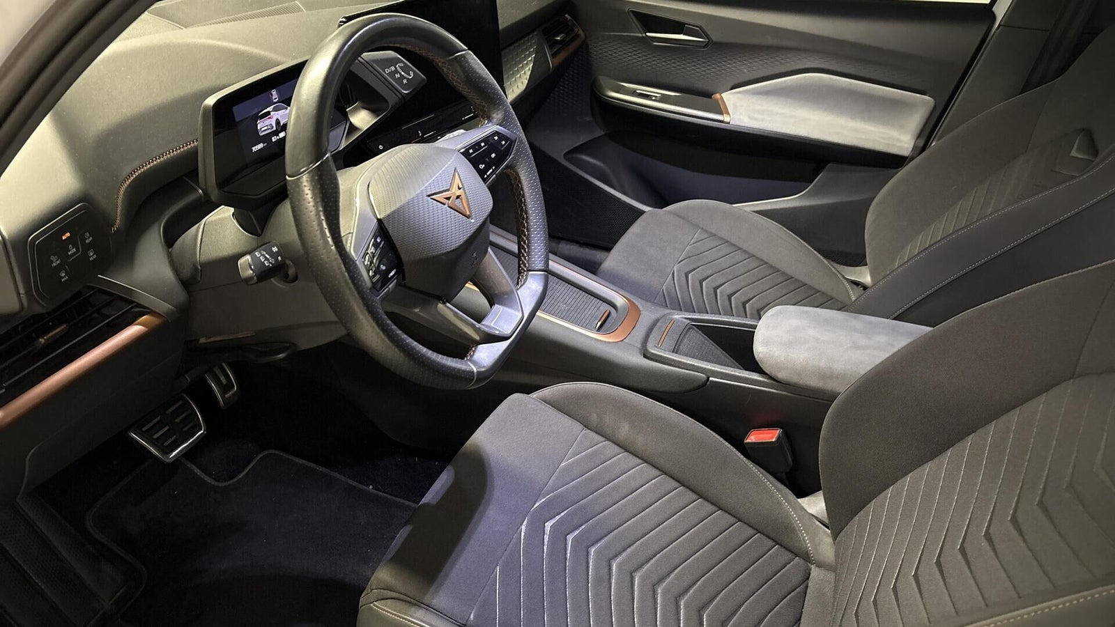 Hvid Cupra Born fra 2023
